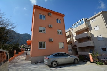 apartments marinero