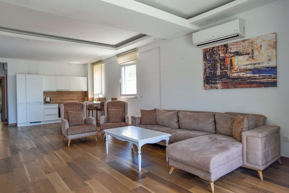 chill and go aparthotel