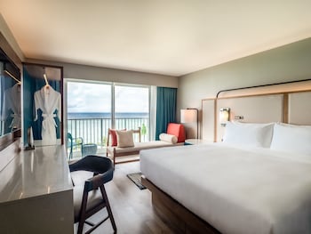 crowne plaza resort guam by ihg