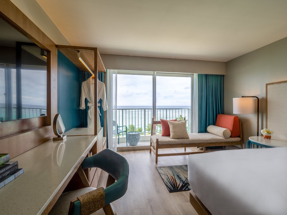 crowne plaza resort guam by ihg