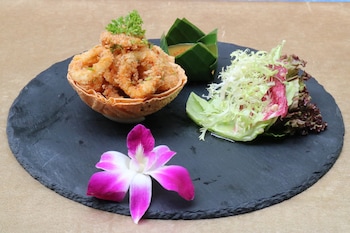 Golden Temple Retreat,Apsara Theatre>>Siem Reap,5 star