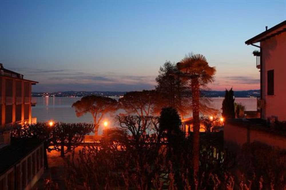 Hotel Mavino,Lake Garda>>Brescia,3 star