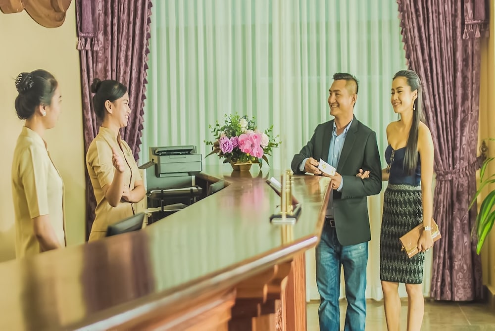 phnom penh era hotel