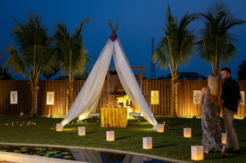 The Embassy Angkor Resort & Spa,Russei Luk>>Siem Reap,5 star