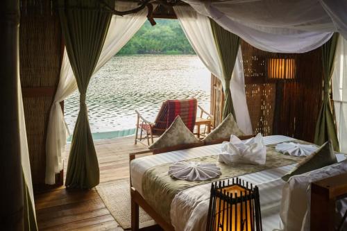 thansur tatai eco resort