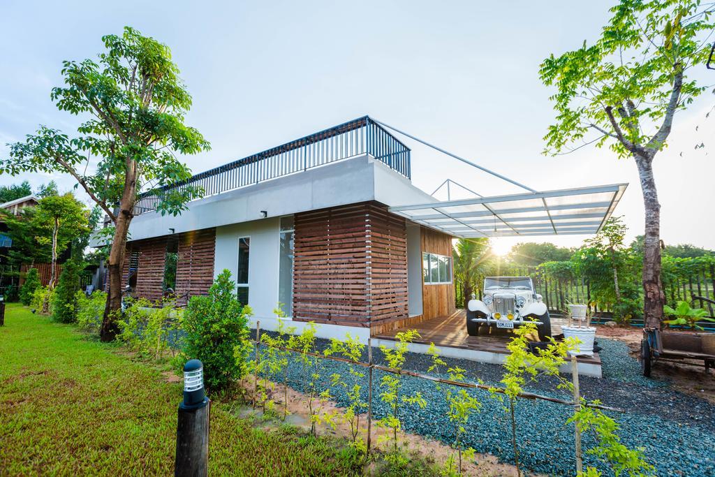 kampot river residence