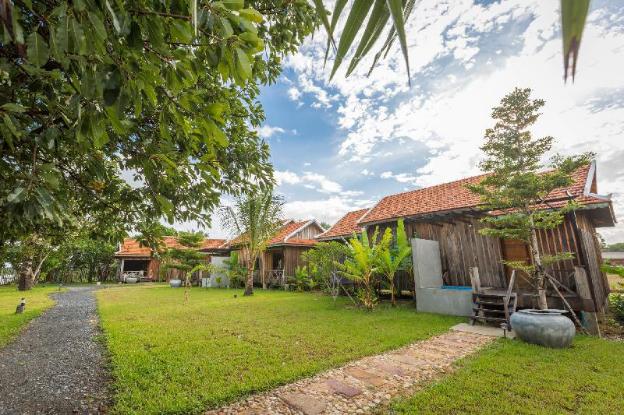 kampot river residence