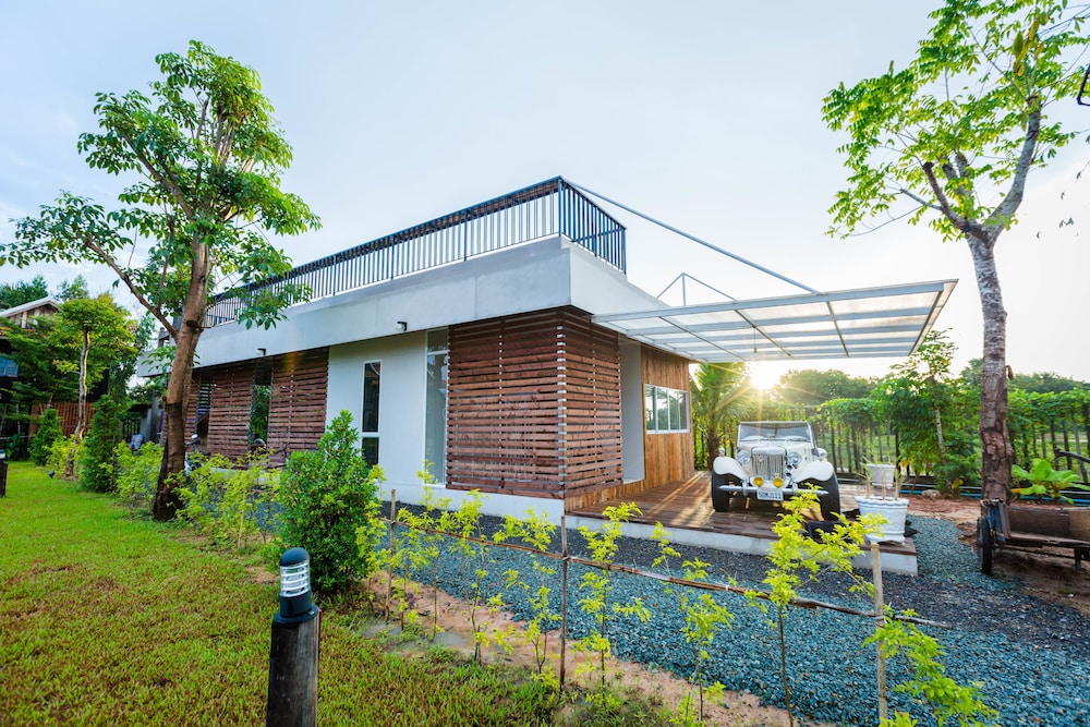 kampot river residence