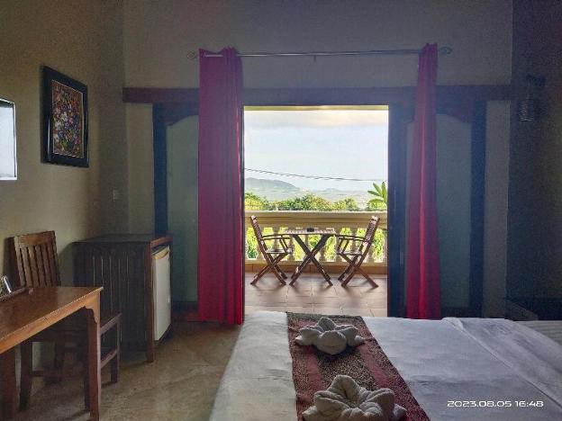 riviera hotel and resort kep