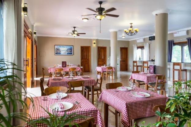 riviera hotel and resort kep