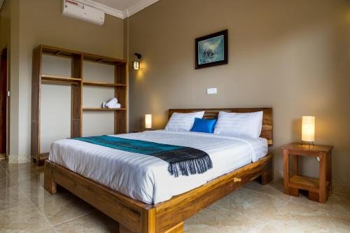 riviera hotel and resort kep