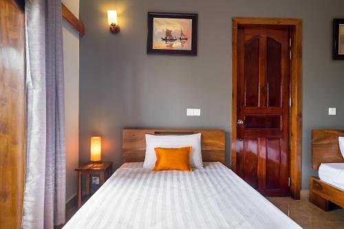riviera hotel and resort kep