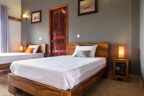 riviera hotel and resort kep