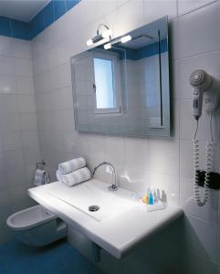 Hotel Bella Italia,Lake Garda>>Castelnuovo Del Garda,4 star