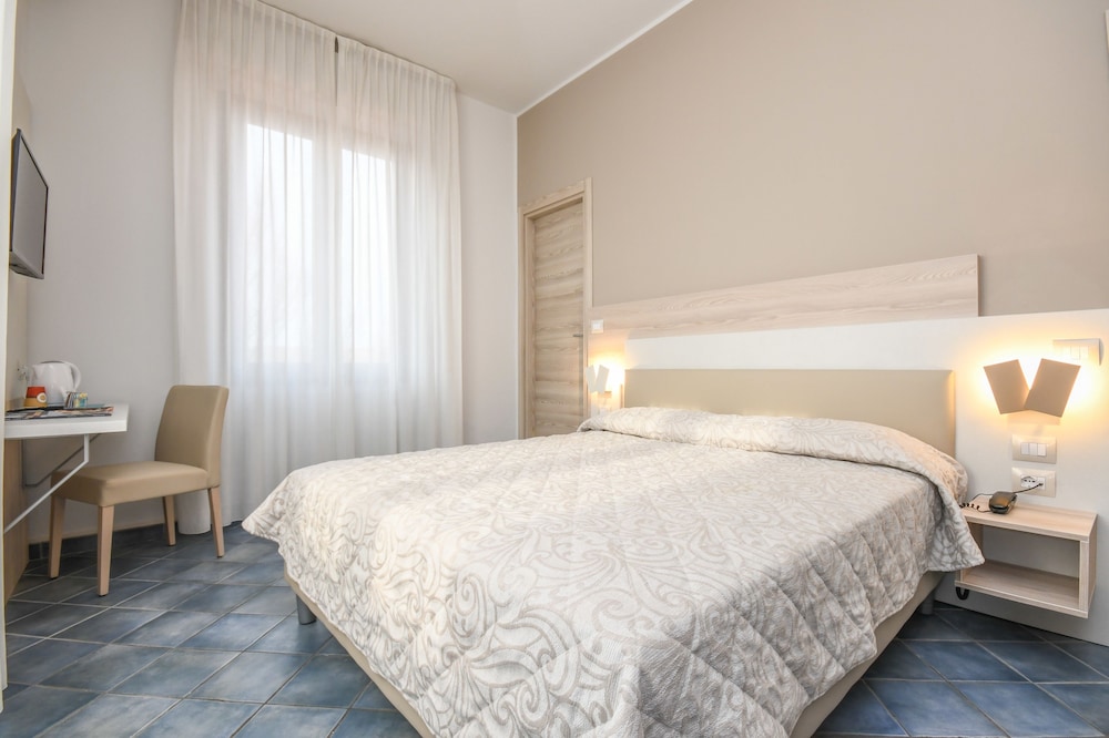 hotel riel