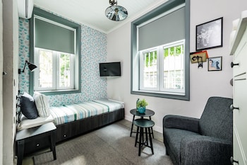 5 vintage guest house