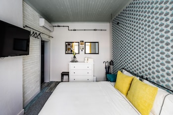 5 vintage guest house