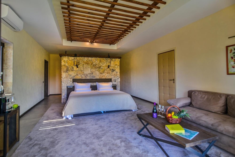 zornitza family estate relais and chateaux