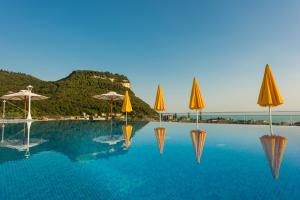Sky Pool Hotel Sole Garda,Desenzano Del Garda>>Cavaion Veronese,4 star
