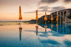 Sky Pool Hotel Sole Garda,Desenzano Del Garda>>Cavaion Veronese,4 star