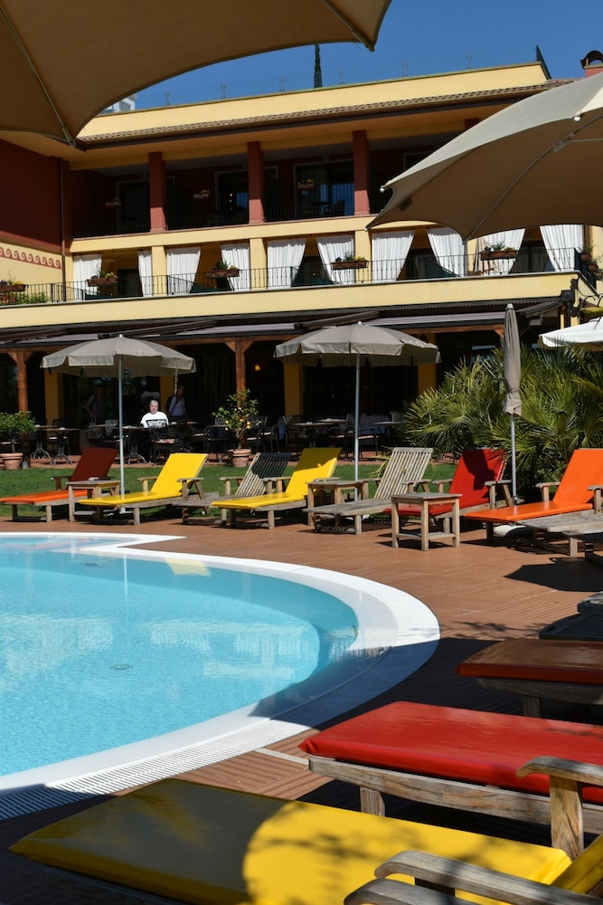 villa madrina lovely and dynamic hotel