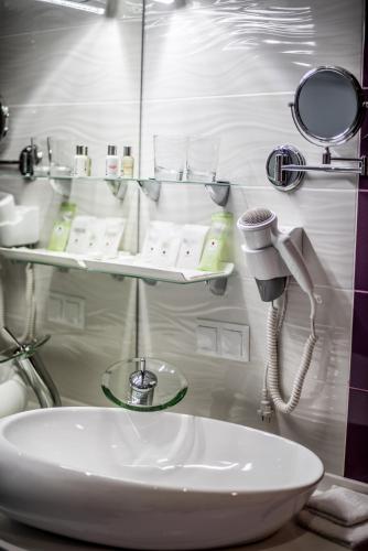 Aster Hotel Group,Katartal>>Tashkent,4 star