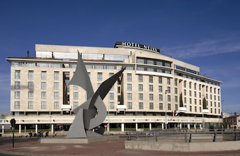 Hotel Nelva,Auditorium And Congress Center Víctor Villegas>>Huerta De Murcia,4 star