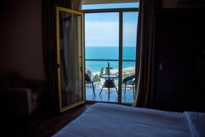 Hotel Corner Inn,Adjara>>Batumi,4 star