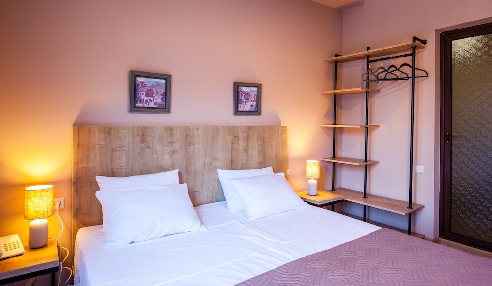 hotel n16