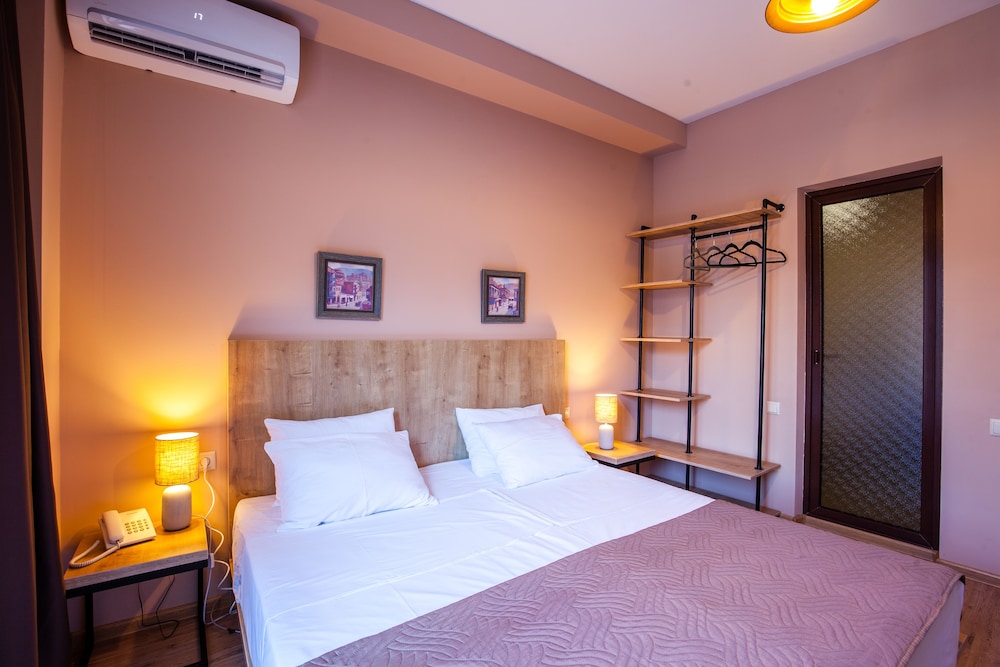 hotel n16