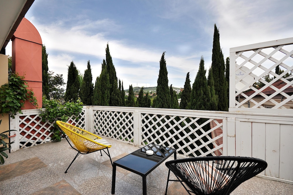 boutique hotel tekla palace