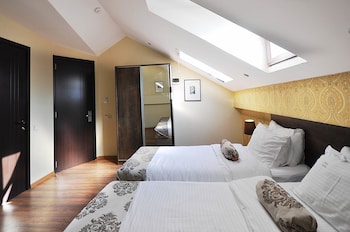 boutique hotel tekla palace