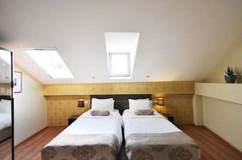 boutique hotel tekla palace