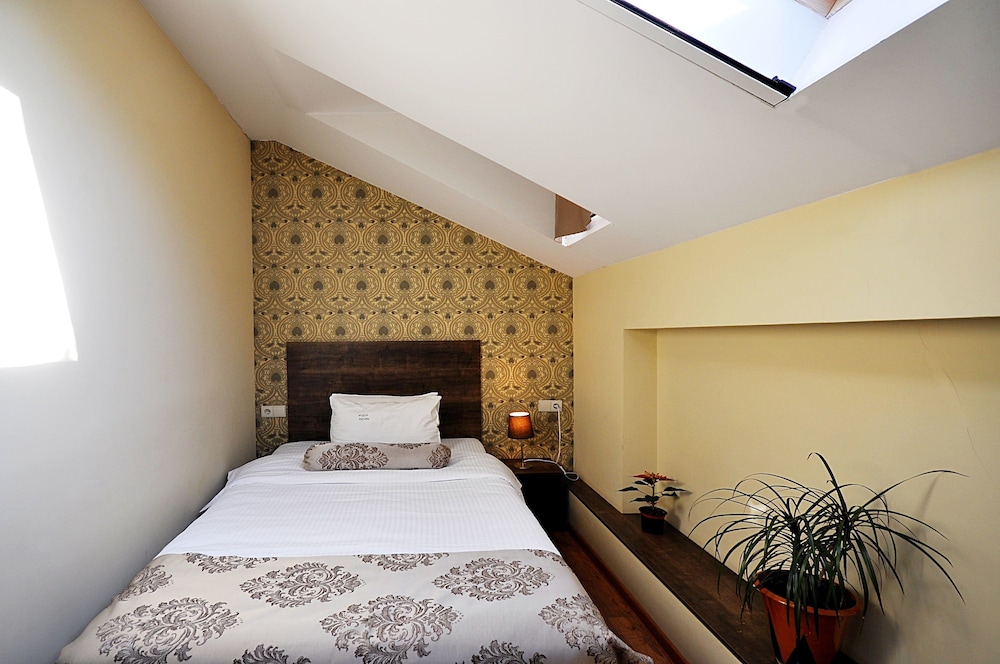 boutique hotel tekla palace