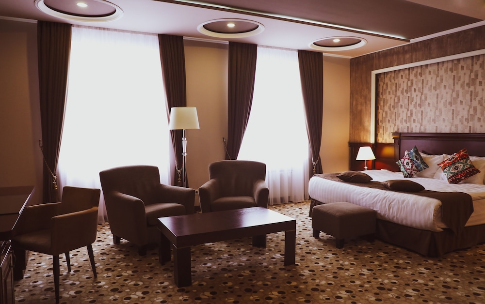 central hotel yerevan