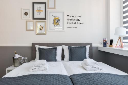 hotel corner