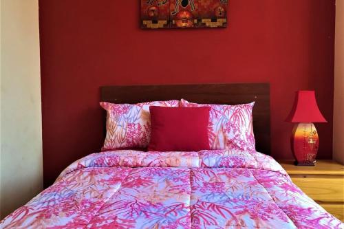Hostal Rodinn,,2 star