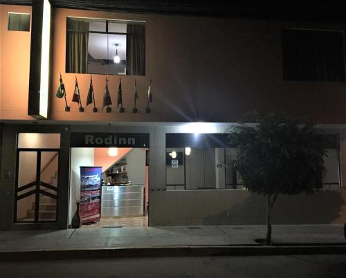 Hostal Rodinn,,2 star