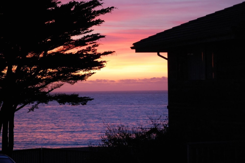Surf Inn,Mendocino>>Gualala,3 star
