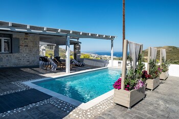 Paros Nereids Villas,Paros>>Parikia,4 star