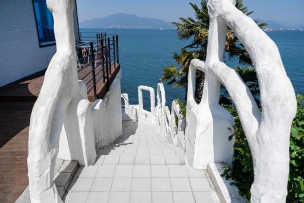 yeosu carp island pension
