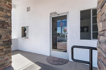 motel 6 lomita ca