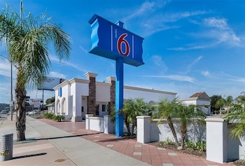 motel 6 lomita ca