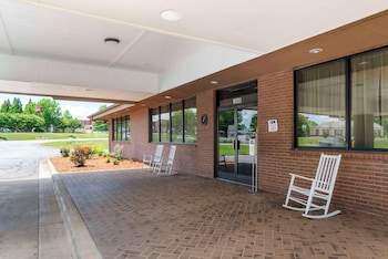 days inn by wyndham wilkesboro