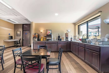 days inn by wyndham wilkesboro