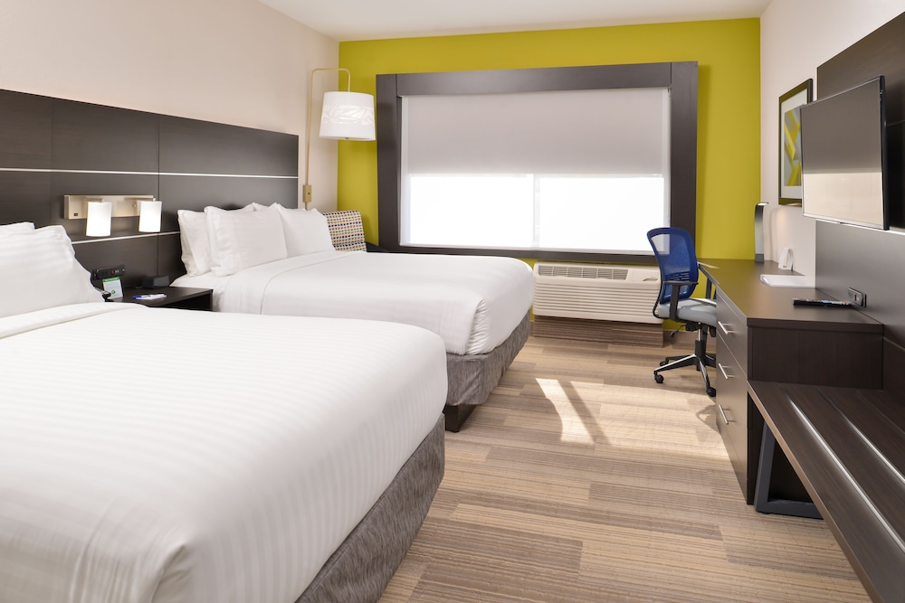 holiday inn exp and sts kansas city lees summit