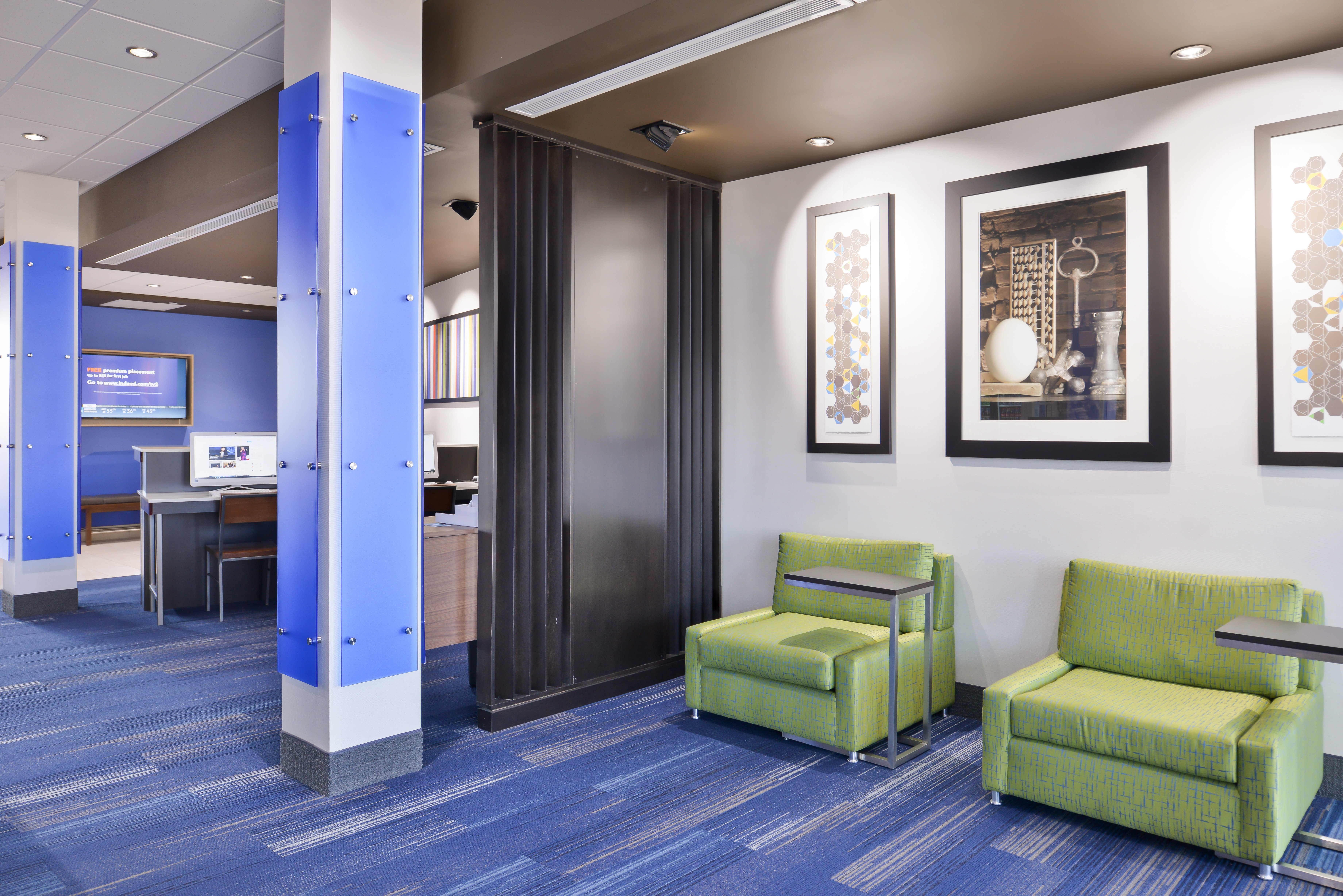 holiday inn exp and sts kansas city lees summit