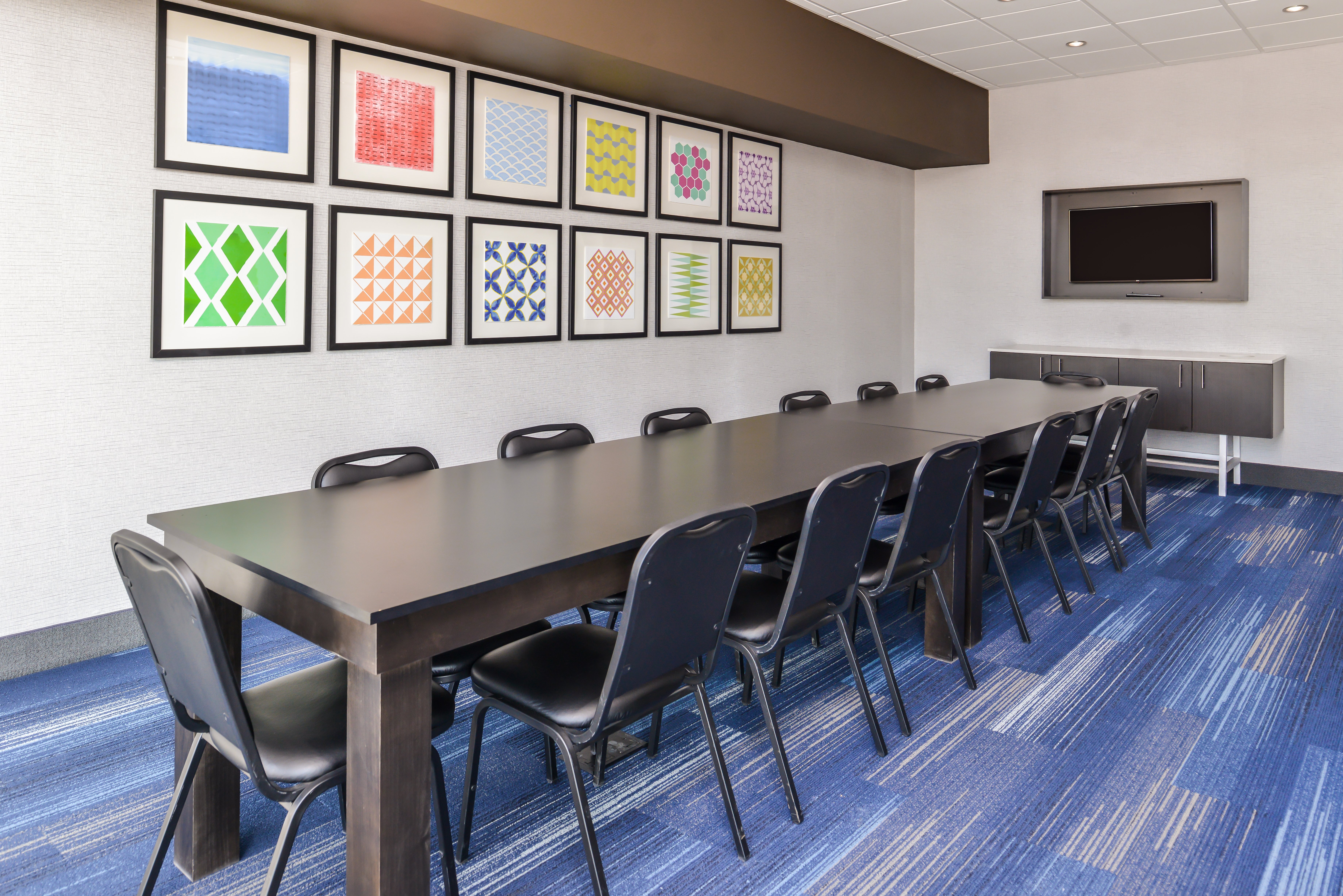 holiday inn exp and sts kansas city lees summit