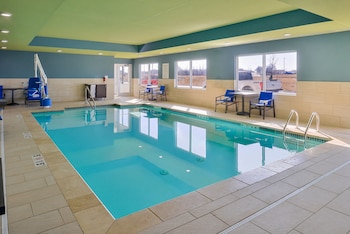 Holiday Inn Exp & Sts Kansas City - Lee's Summit,Kansas City>>Jackson,3 star