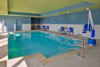 Holiday Inn Exp & Sts Kansas City - Lee's Summit,Kansas City>>Jackson,3 star